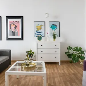 Discover - 3 Rakowicka St - Classic Near Main Station - Netflix , Краков Польша