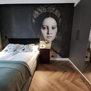 Arte - Old Town Apartment