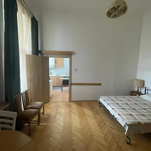 Guest , Львов Украина